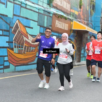 Runner Photo 8103111