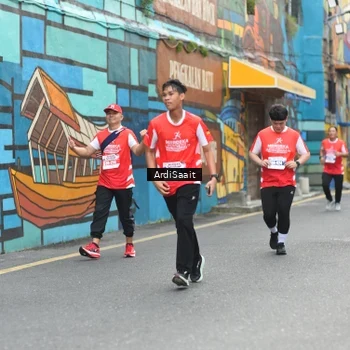 Runner Photo 8103134