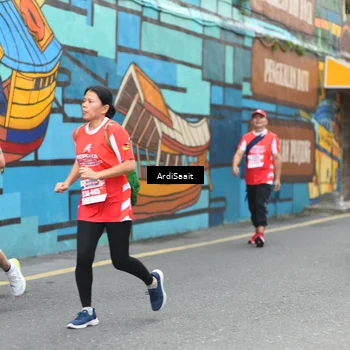 Runner Photo 8103140