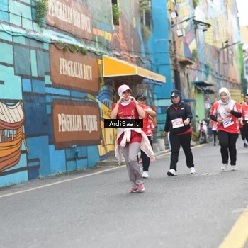 Runner Photo 8103167