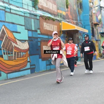 Runner Photo 8103173