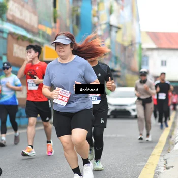 Runner Photo 8103244