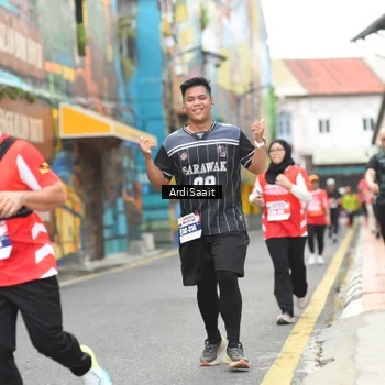 Runner Photo 8103258
