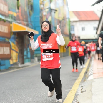 Runner Photo 8103264