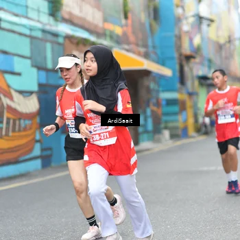 Runner Photo 8103295