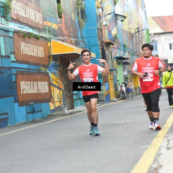 Runner Photo 8103309