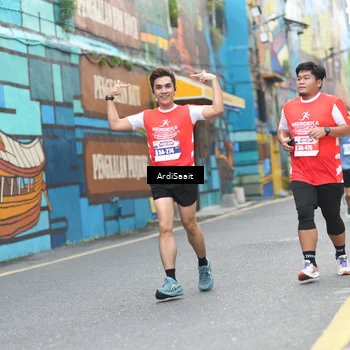 Runner Photo 8103311