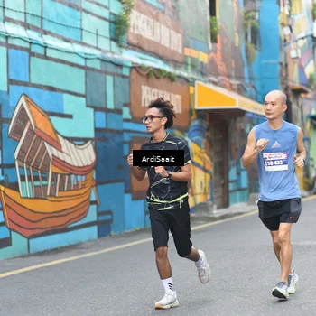 Runner Photo 8103320