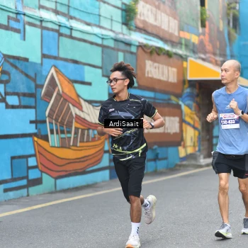 Runner Photo 8103323
