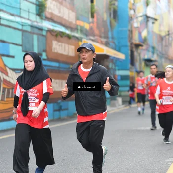 Runner Photo 8103336