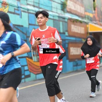 Runner Photo 8103365