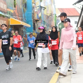 Runner Photo 8103369