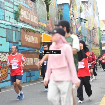 Runner Photo 8103372