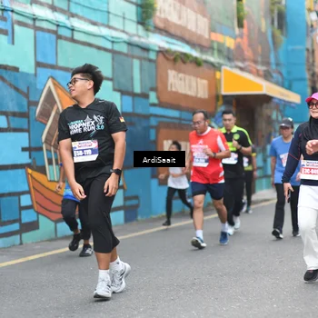 Runner Photo 8103386