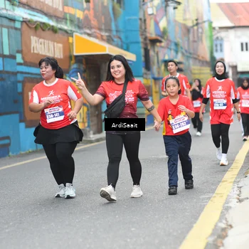 Runner Photo 8103418