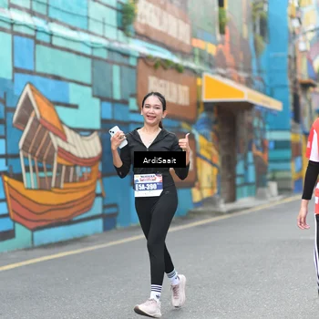 Runner Photo 8103442