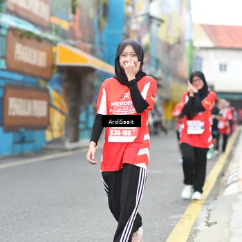 Runner Photo 8103443
