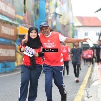 Runner Photo 8103478