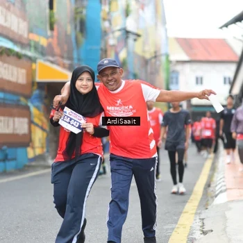 Runner Photo 8103492