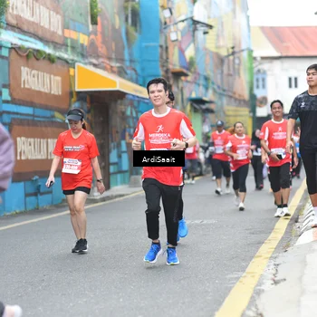 Runner Photo 8103494
