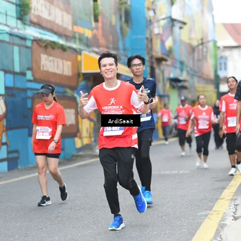 Runner Photo 8103501