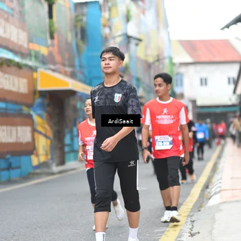 Runner Photo 8103505