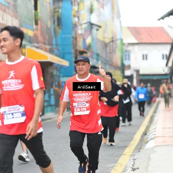 Runner Photo 8103511