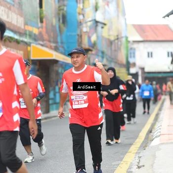 Runner Photo 8103512