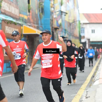 Runner Photo 8103521