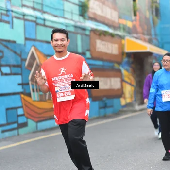 Runner Photo 8103536