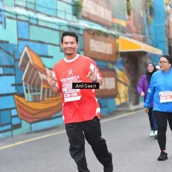 Runner Photo 8103537