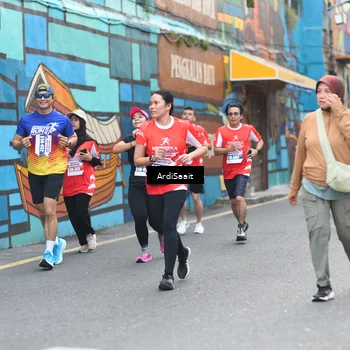Runner Photo 8103553