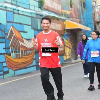Runner Photo 8103556