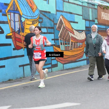 Runner Photo 8103570
