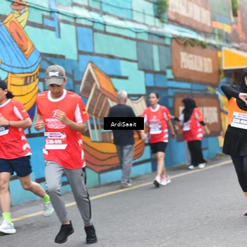 Runner Photo 8103575