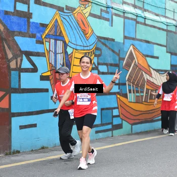 Runner Photo 8103591