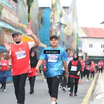 Runner Photo 8103621