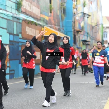 Runner Photo 8103626