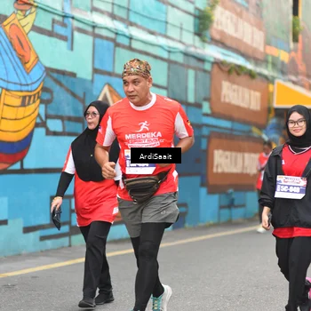 Runner Photo 8103629