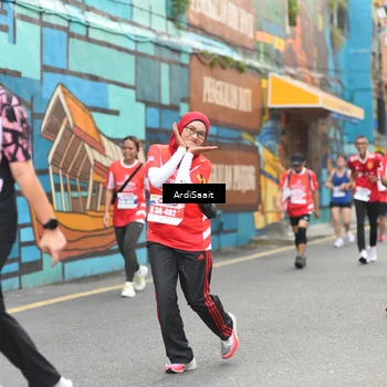 Runner Photo 8103641