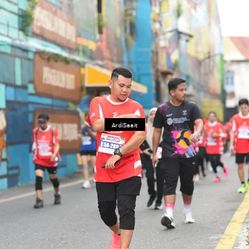 Runner Photo 8103648