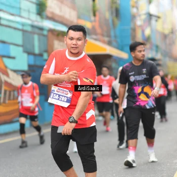 Runner Photo 8103653