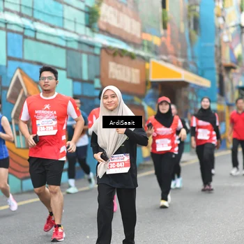 Runner Photo 8103659