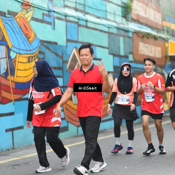 Runner Photo 8103687