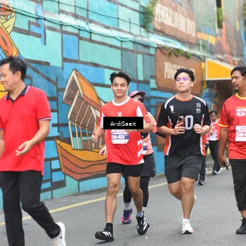 Runner Photo 8103690