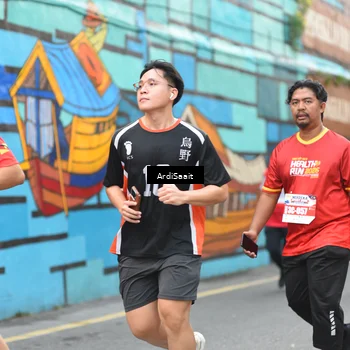 Runner Photo 8103692