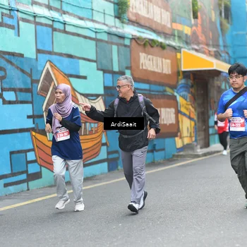 Runner Photo 8103735