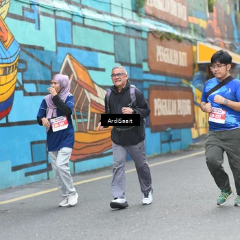 Runner Photo 8103736