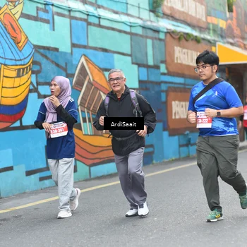 Runner Photo 8103739