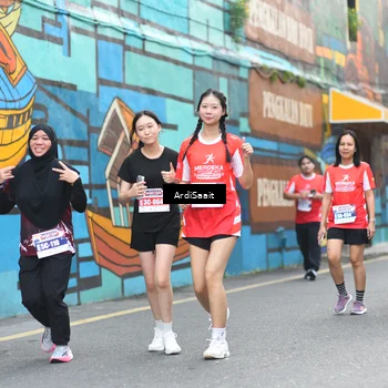 Runner Photo 8103752
